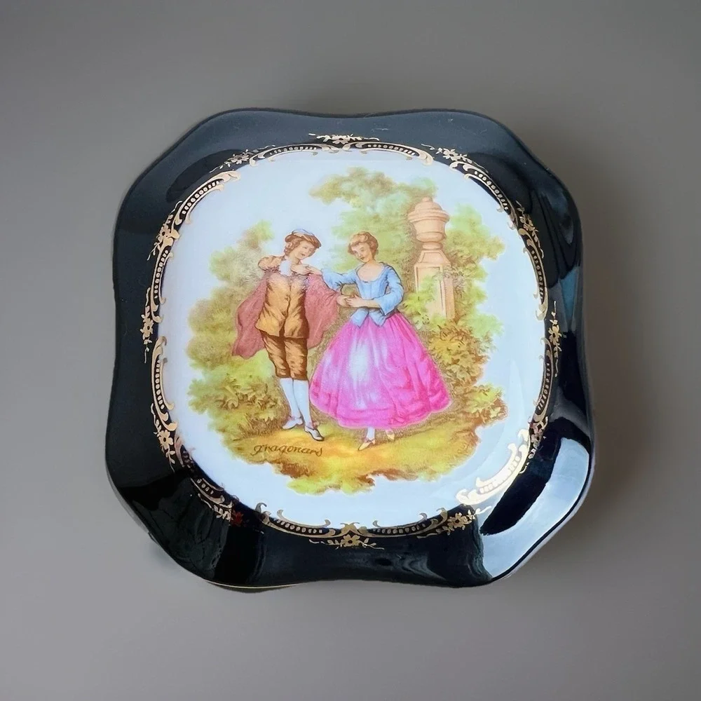 d'Art Limoges France Cobalt Blue Gold Porcelain Jewelry Trinket Box Vintage